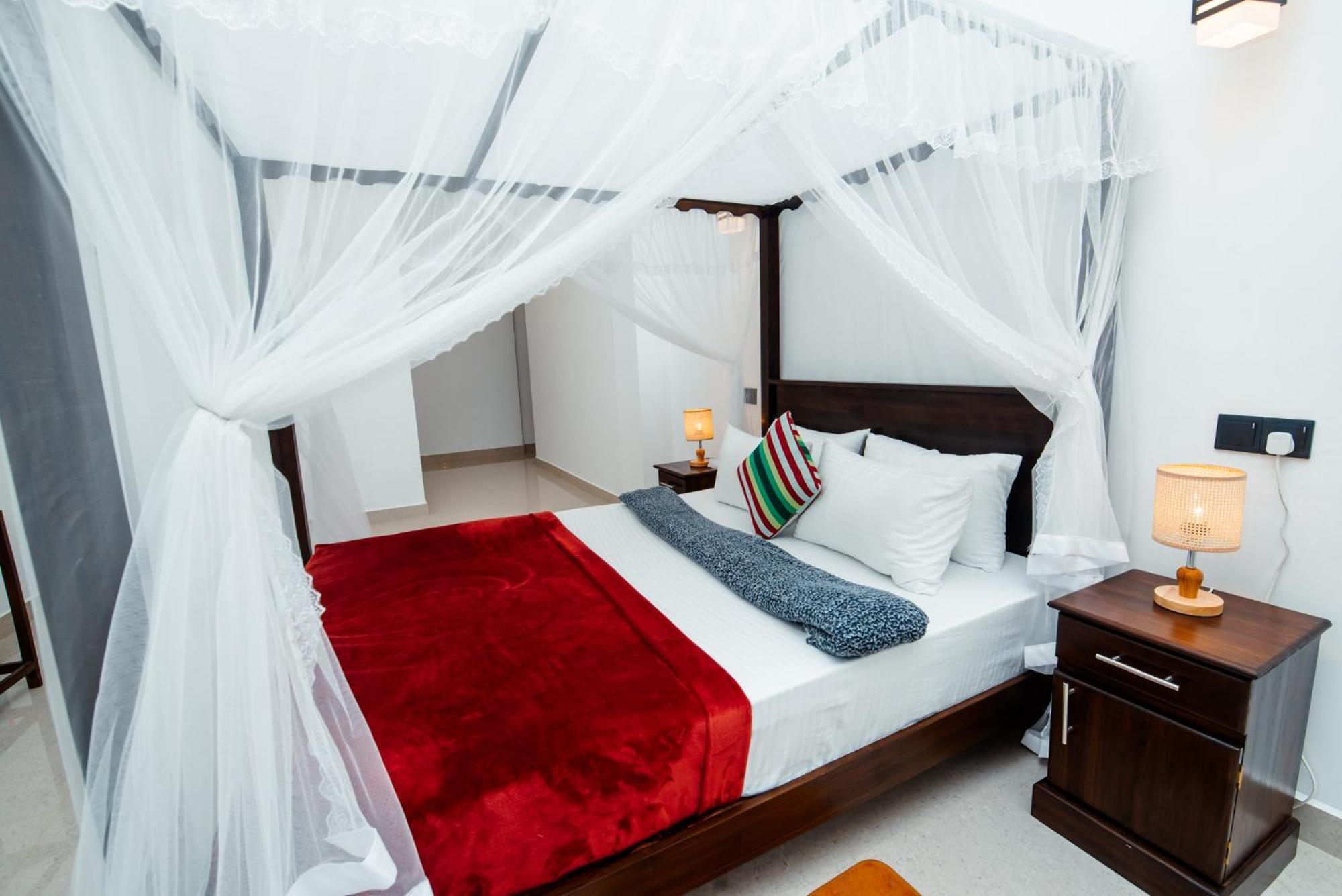 Adams Peak Inn Наллатания Экстерьер фото