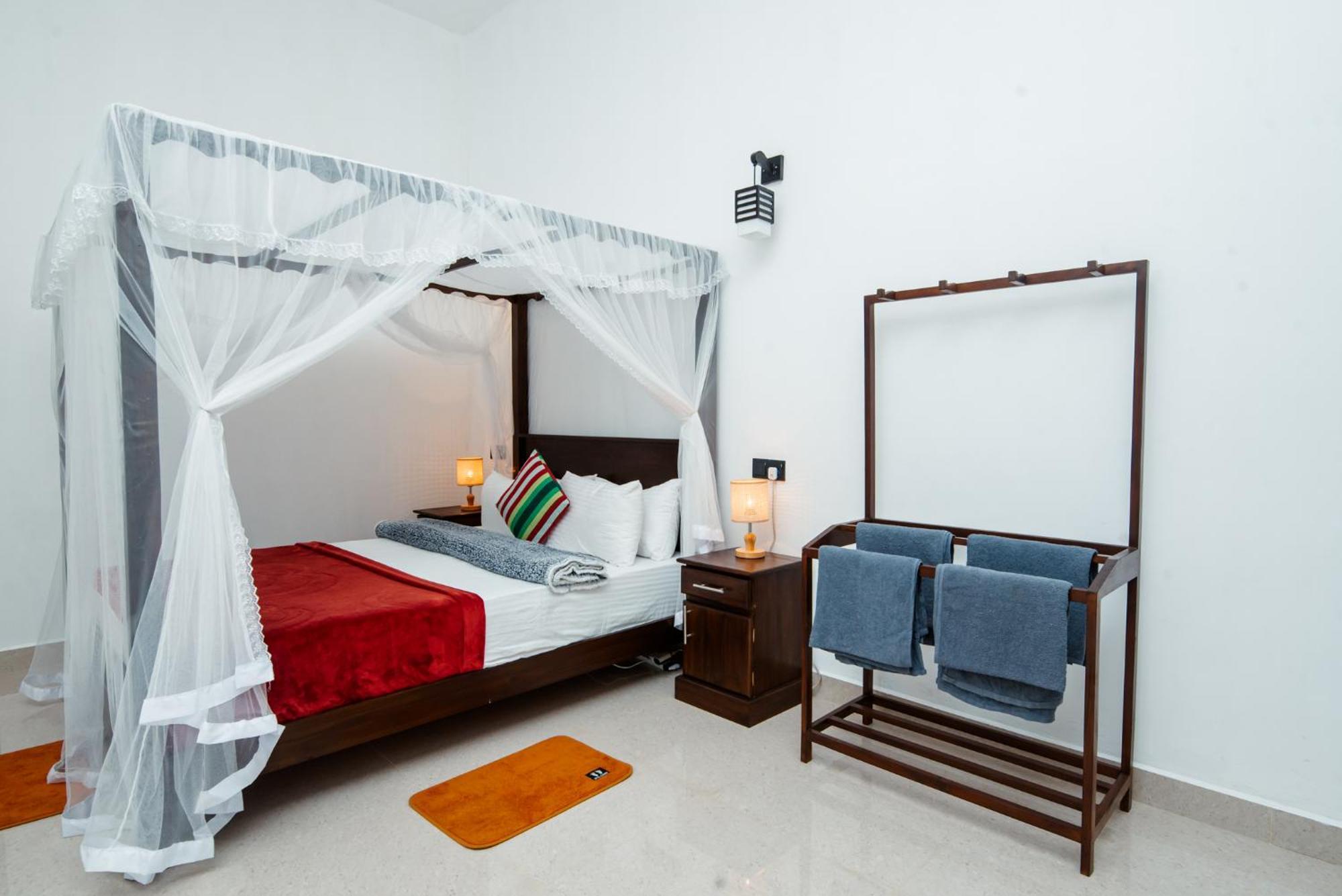 Adams Peak Inn Наллатания Экстерьер фото