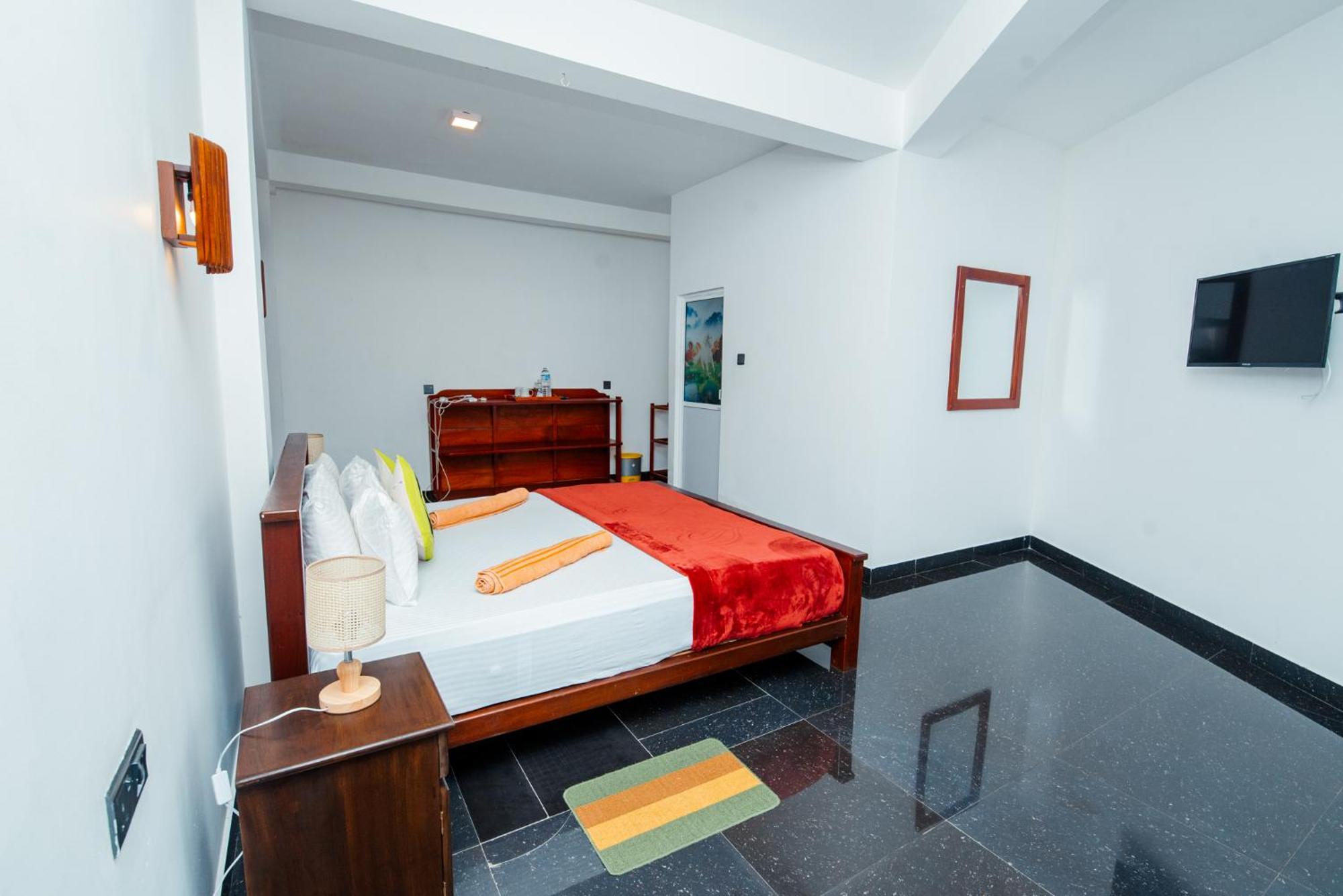 Adams Peak Inn Наллатания Экстерьер фото