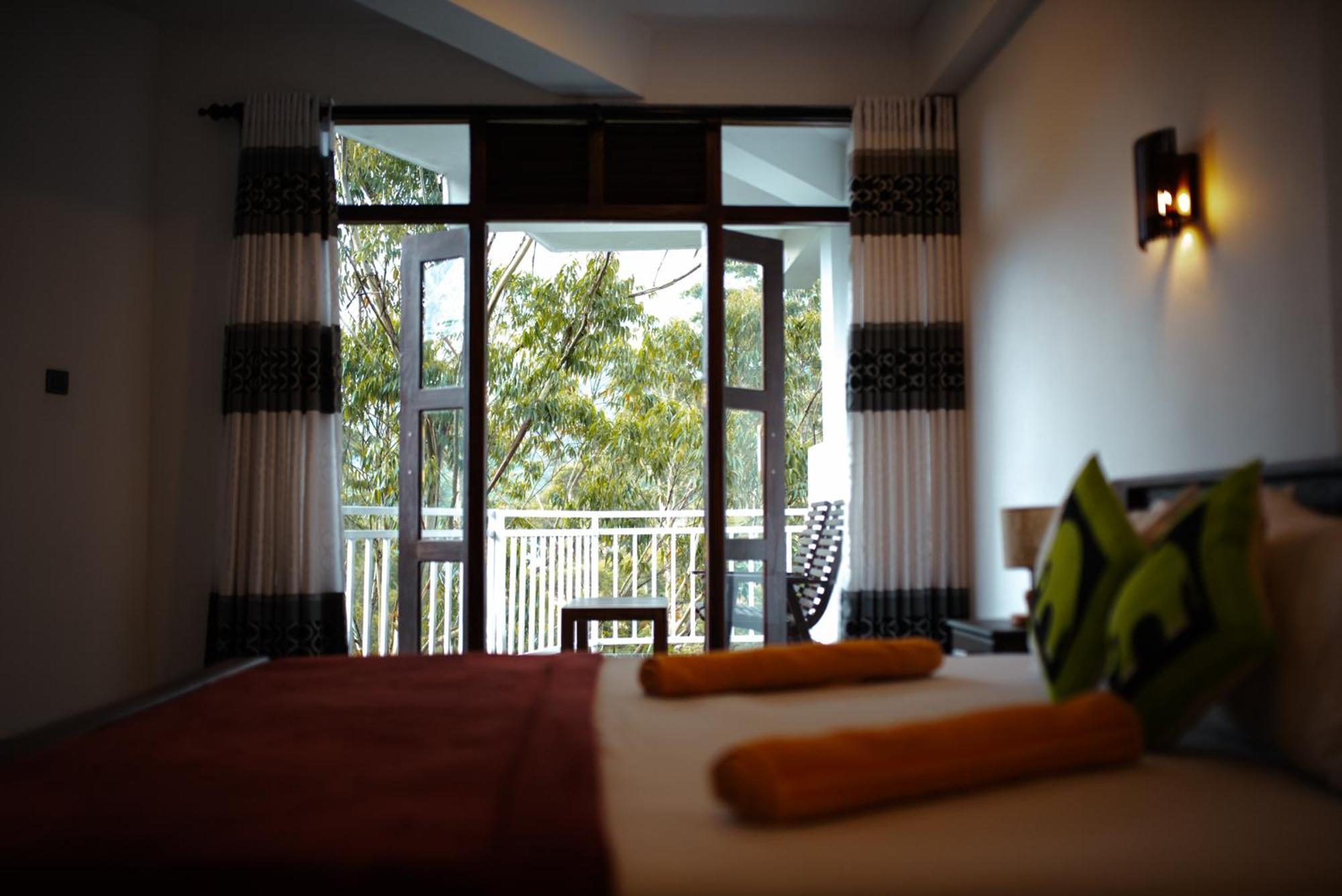 Adams Peak Inn Наллатания Экстерьер фото