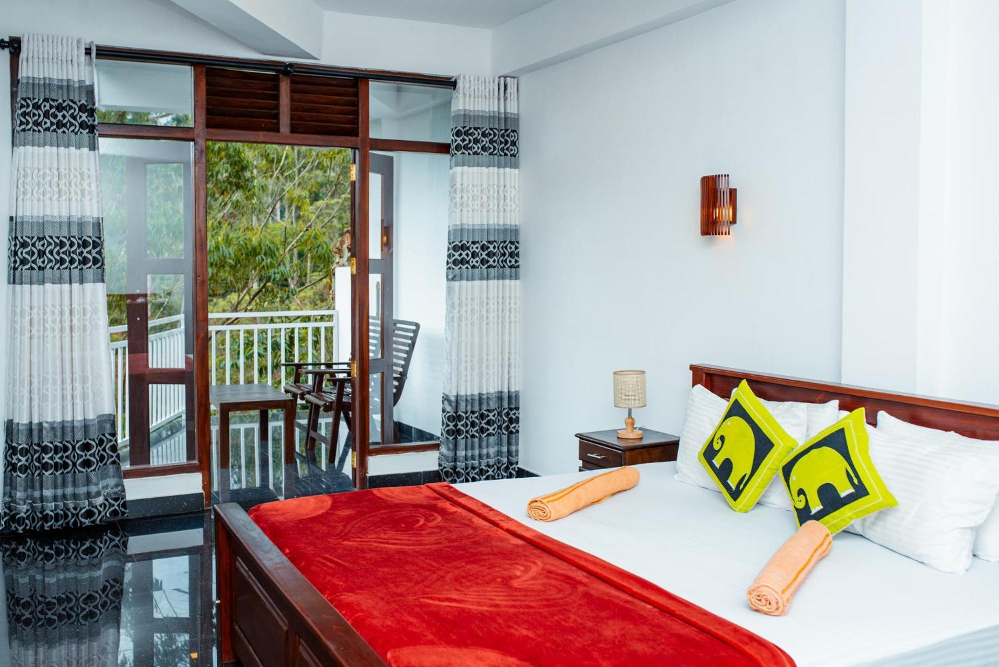 Adams Peak Inn Наллатания Экстерьер фото
